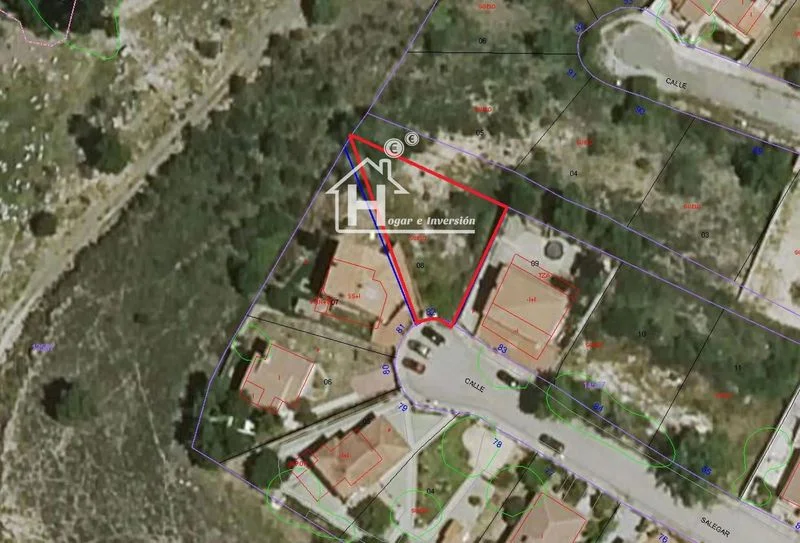 476 m² plot with panoramic views