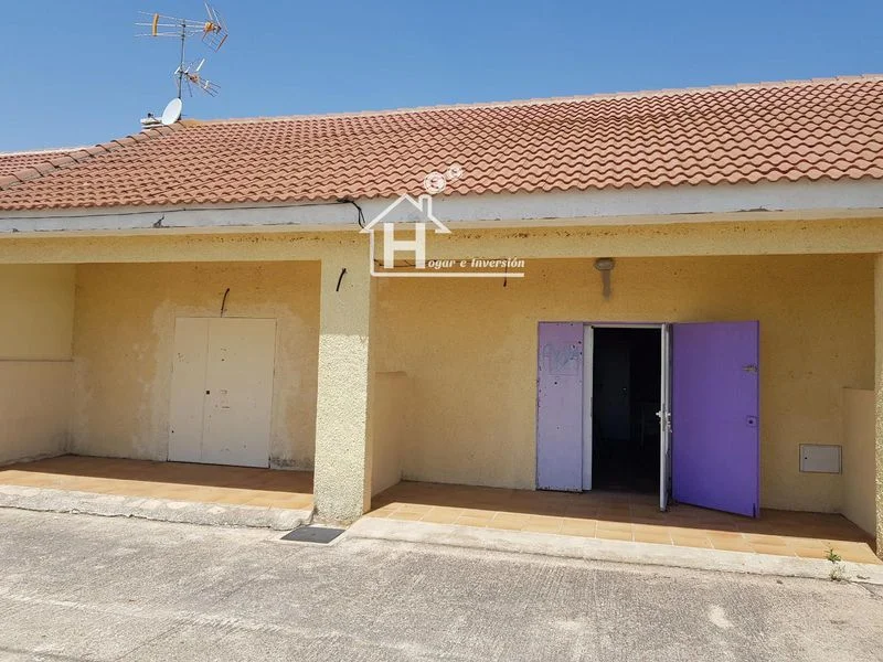Commercial unit with covered patio