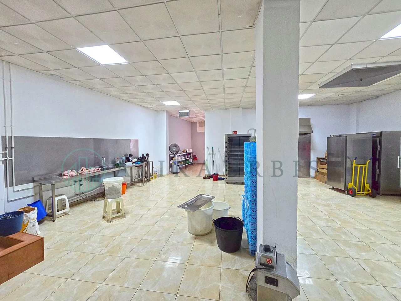 Local comercial alquilado de 186 m²