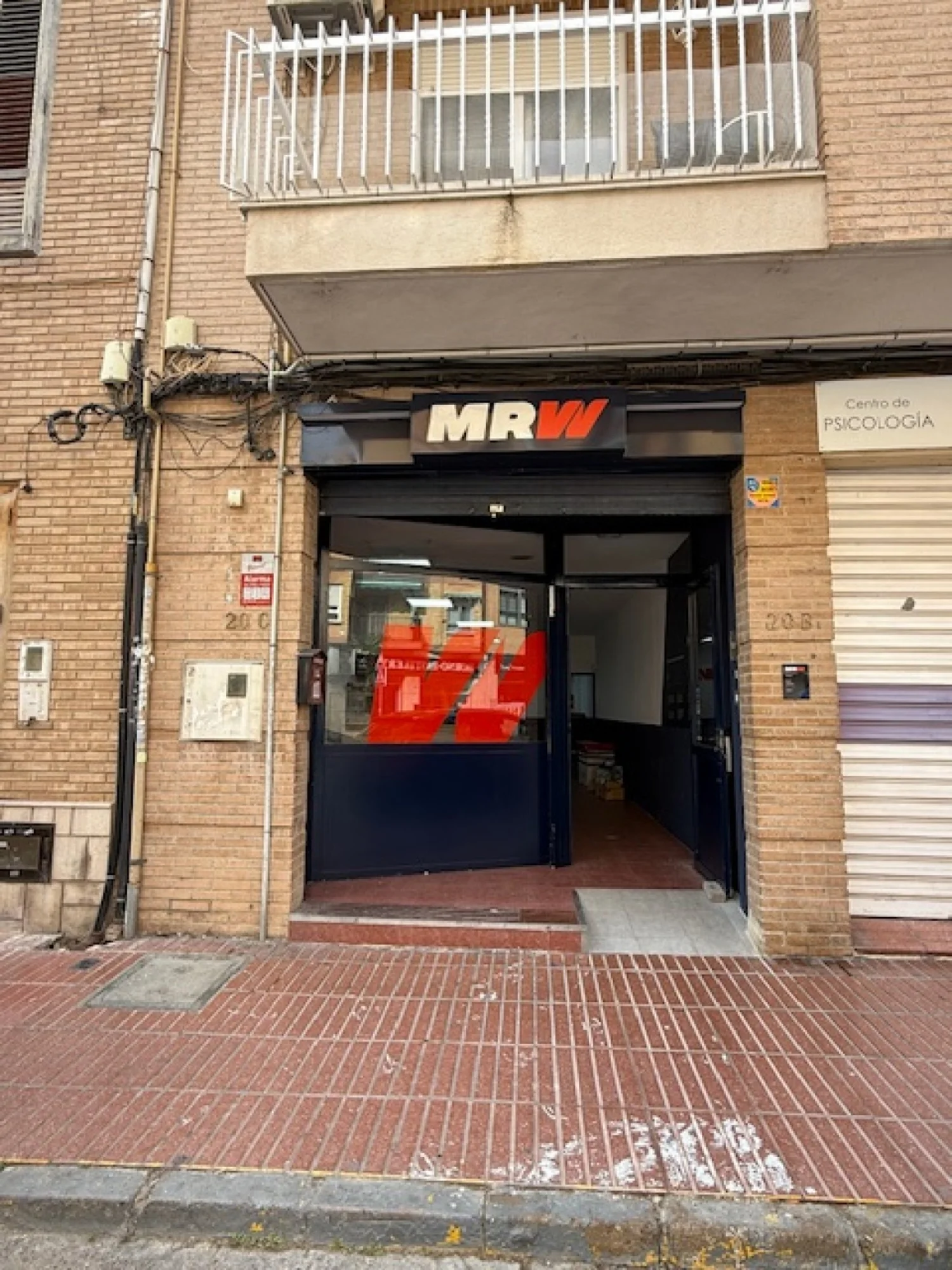 Central Museros commercial premises, two bathrooms