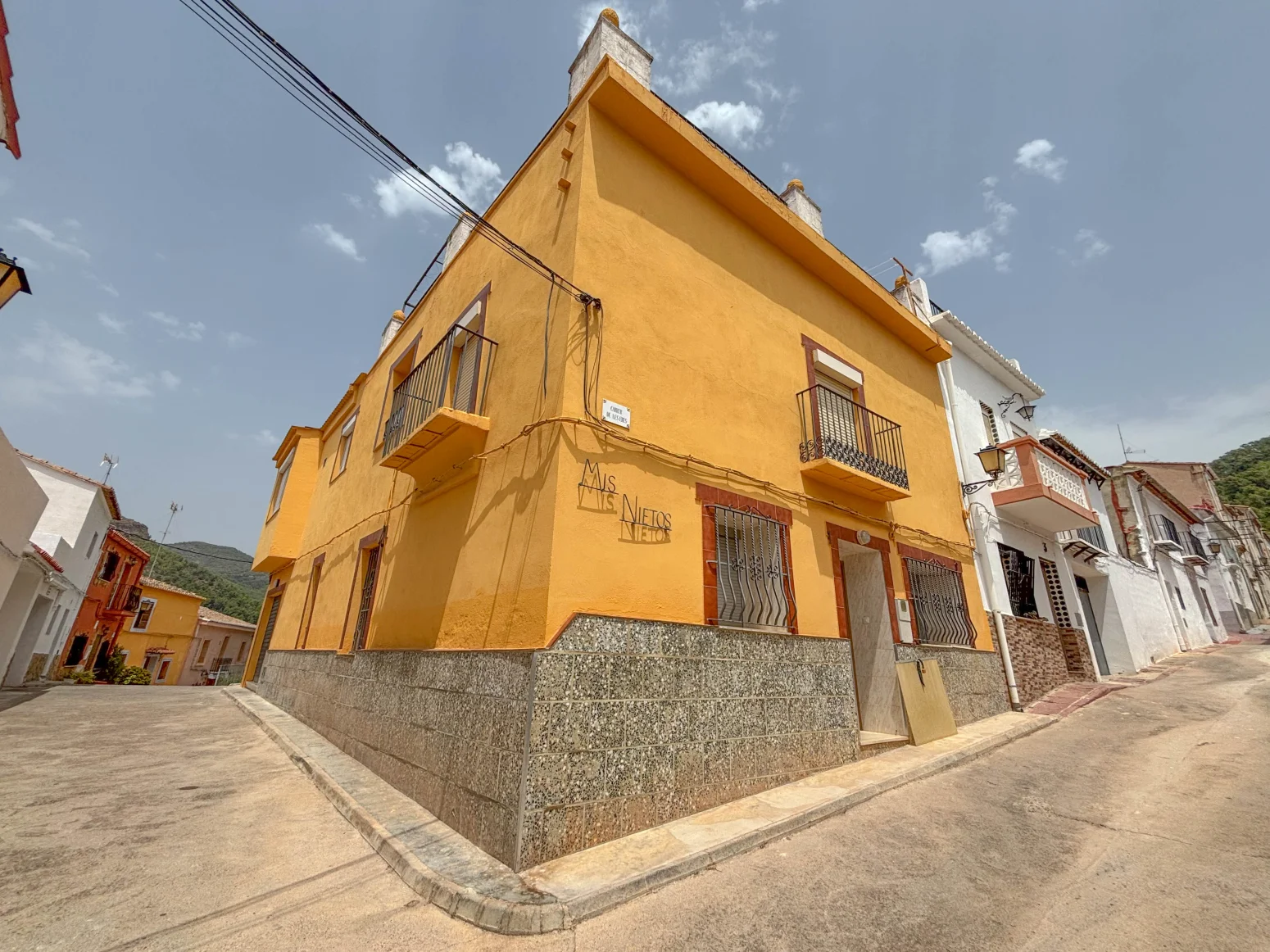Spacious Marines house with six bedrooms