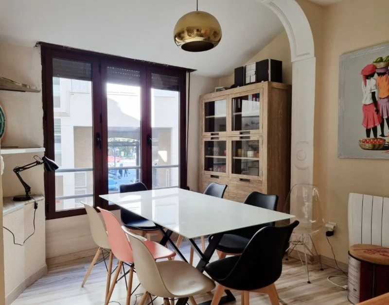 Reformed La Seu flat with terrace