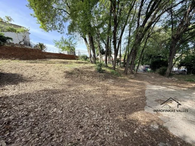 Urban plot in Lliçà d’Amunt, 602 m²