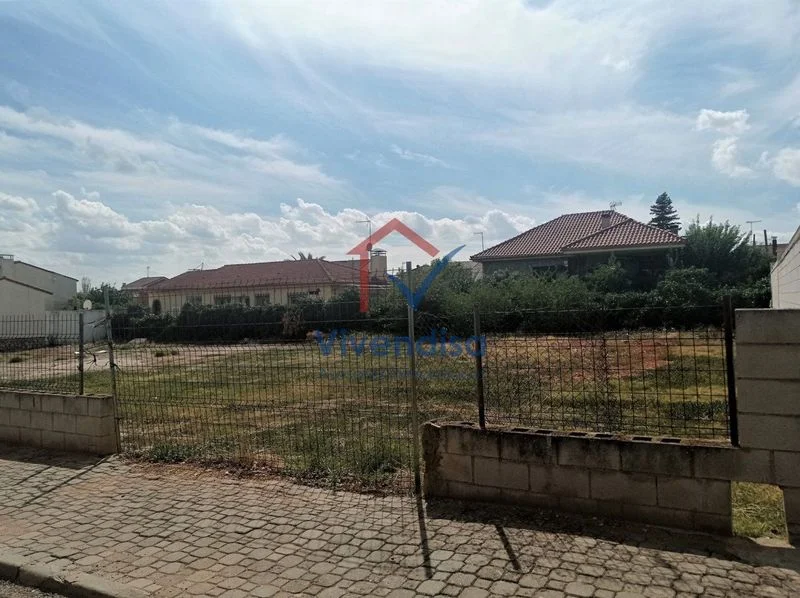 Parcela céntrica de 550 m² en Cabanillas