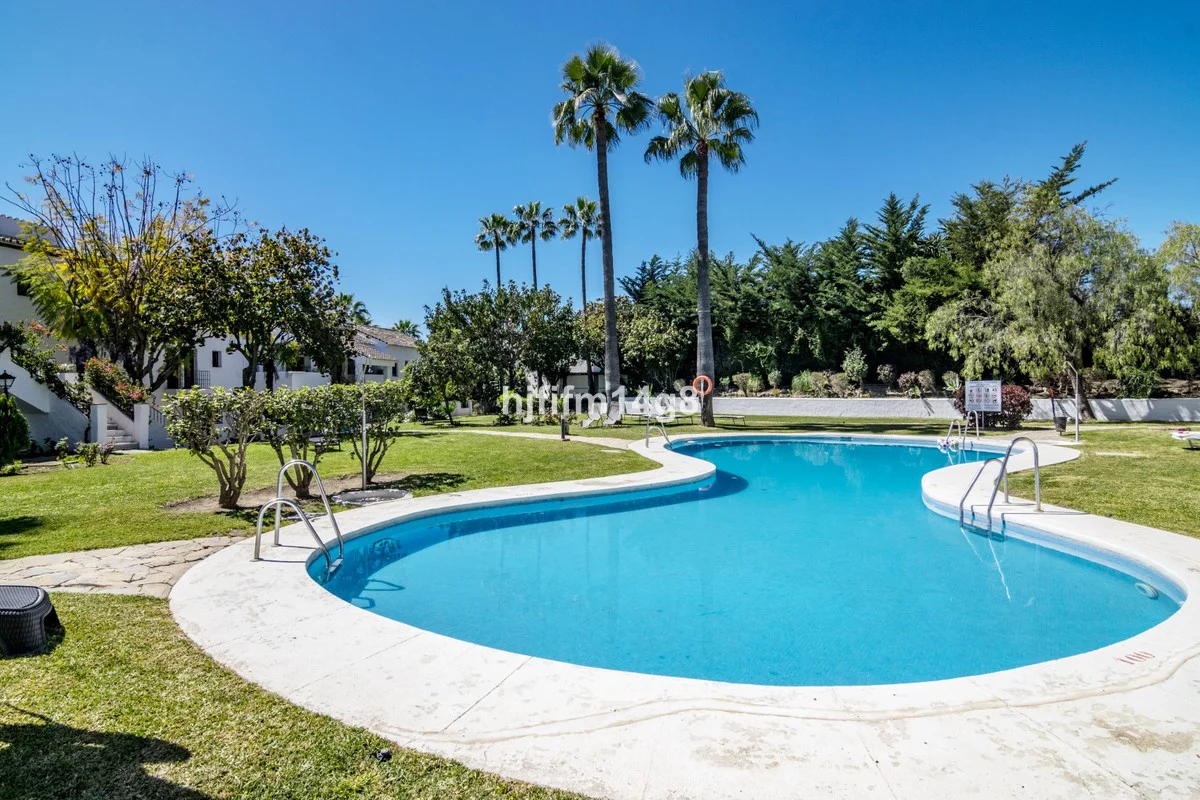 Apartamento reformado con jardín, 3 dormitorios