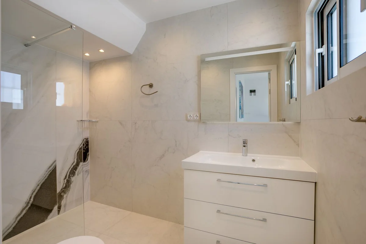 Renovated seaside villa, 3 bedrooms
