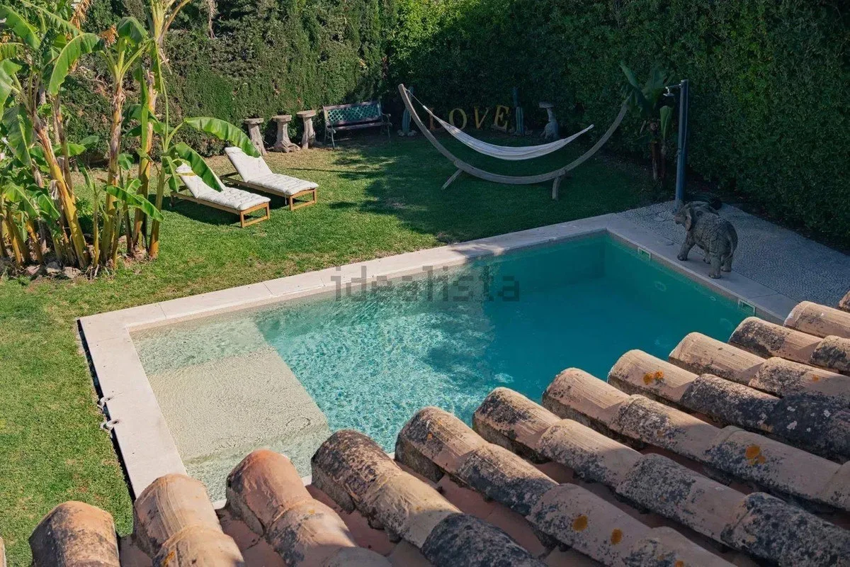 Villa en Playamar con piscina privada