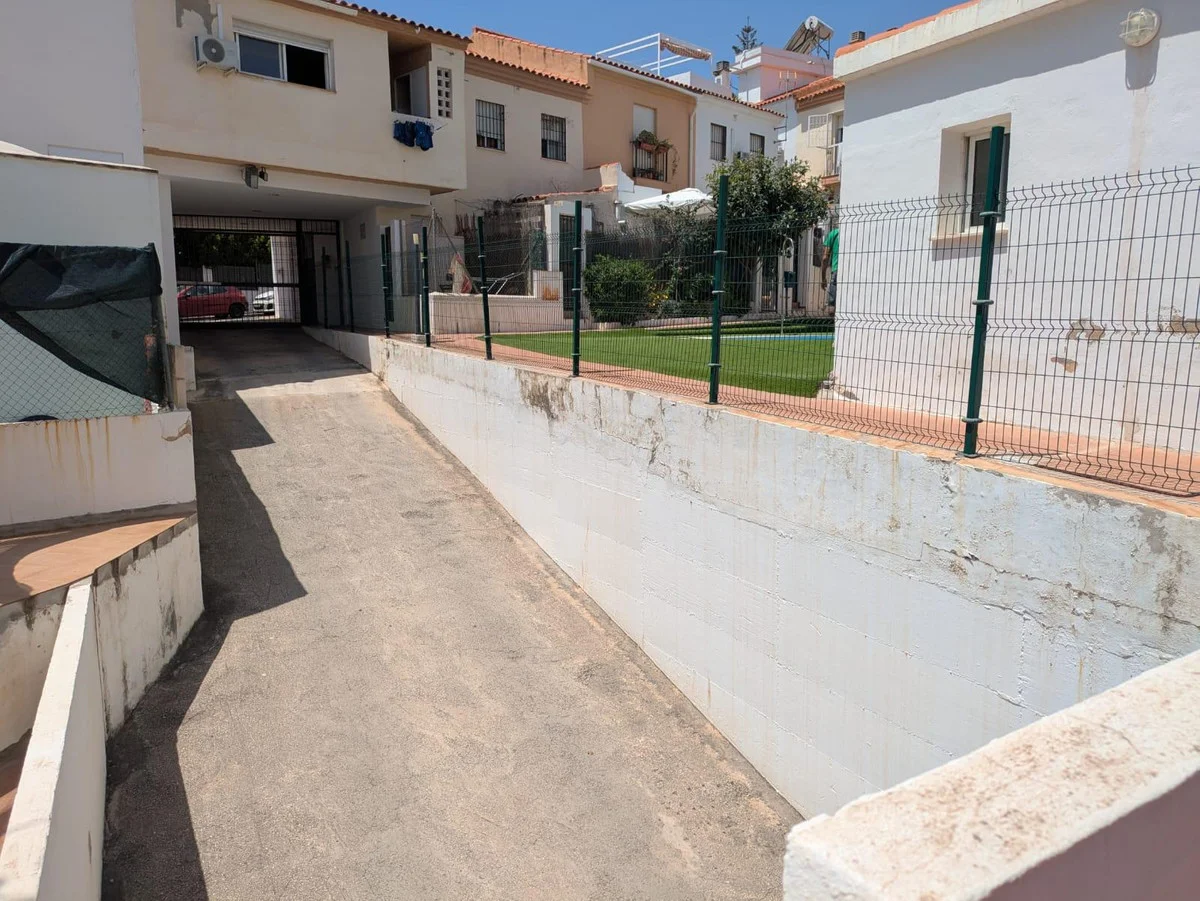 Casa de dos plantas en Torremolinos, tres dormitorios