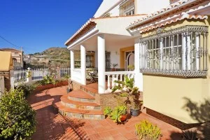 Chalet near Salobreña with pool