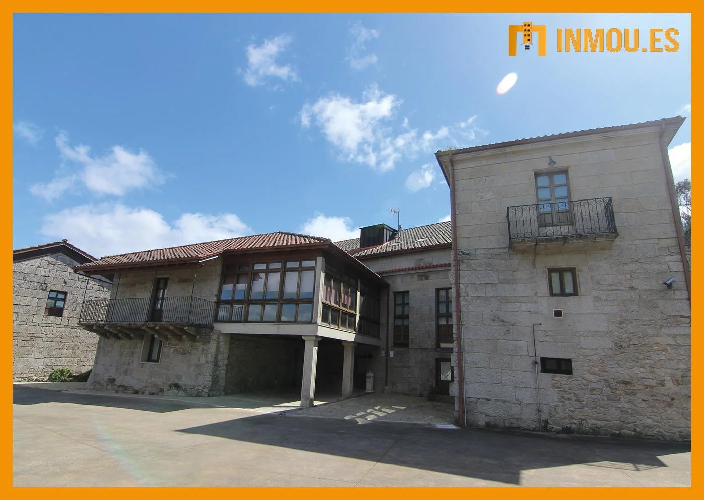Rural hotel, 16 rooms, O Irixo