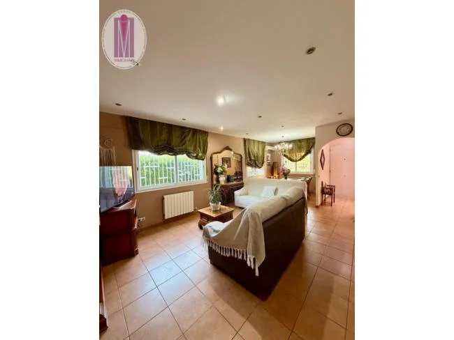 Montmar house with 493 m² plot
