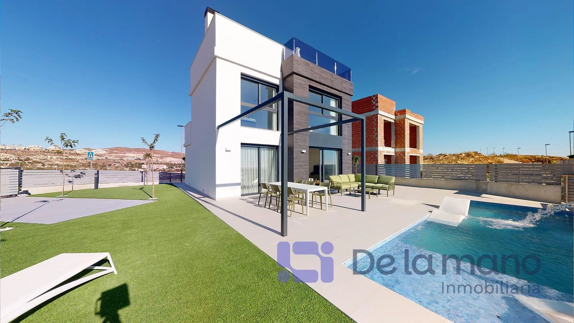 Chalet de obra nueva en Bonalba, 3 dormitorios