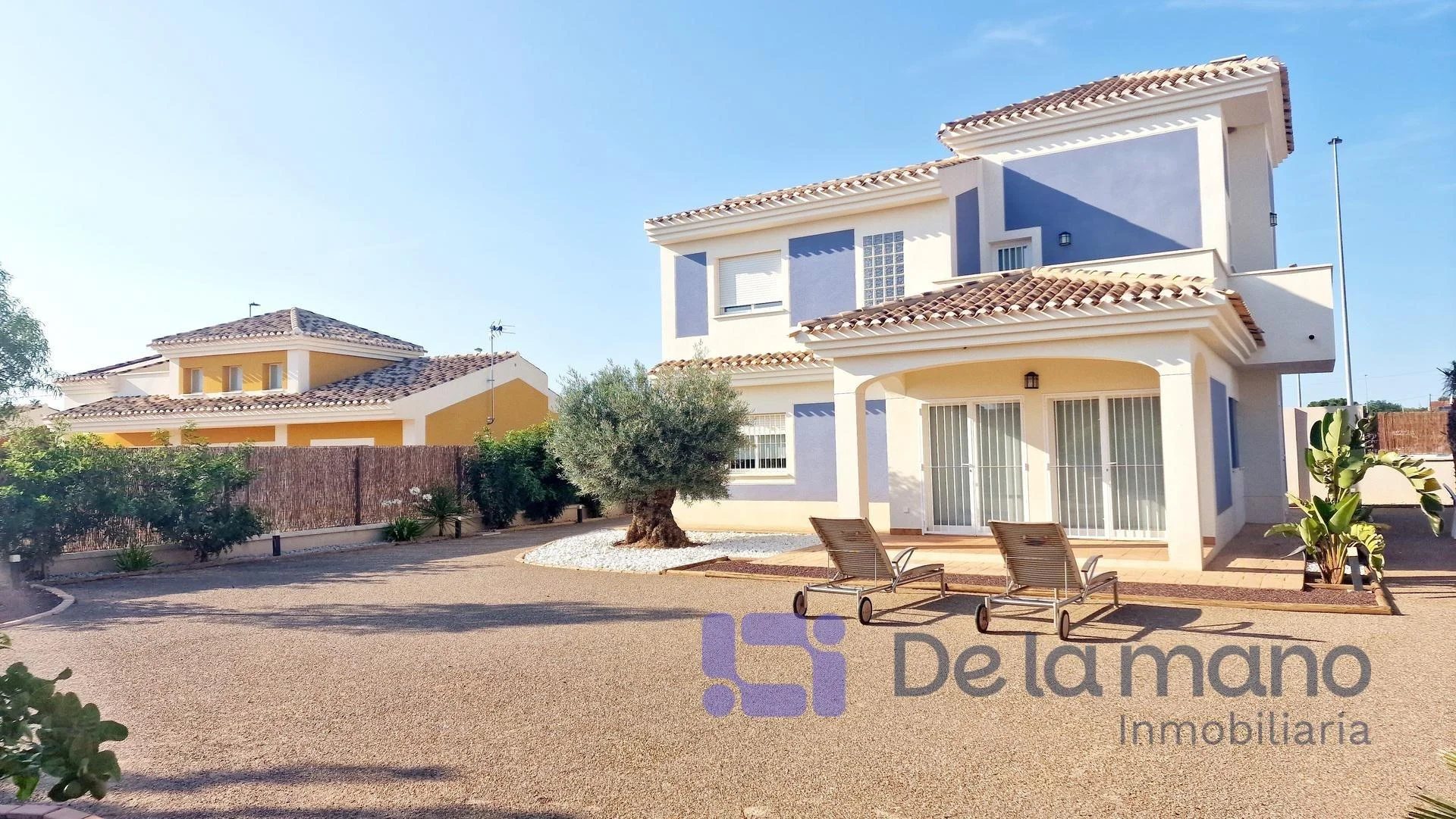 New Purias chalet with private garden