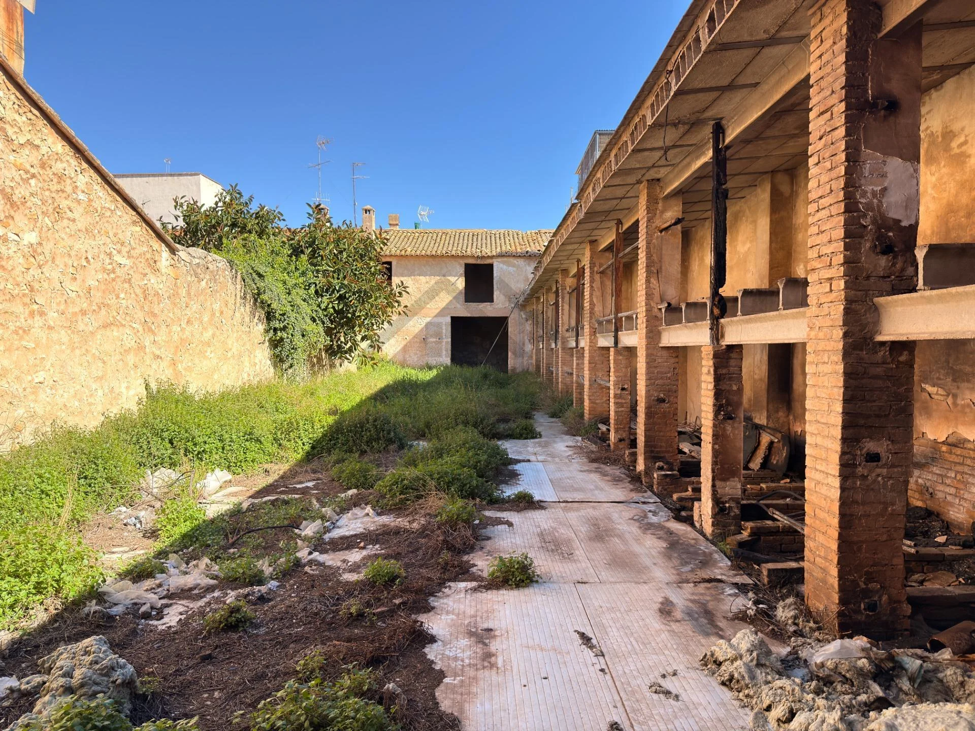 Urban plot in La Pobla, 270 m²