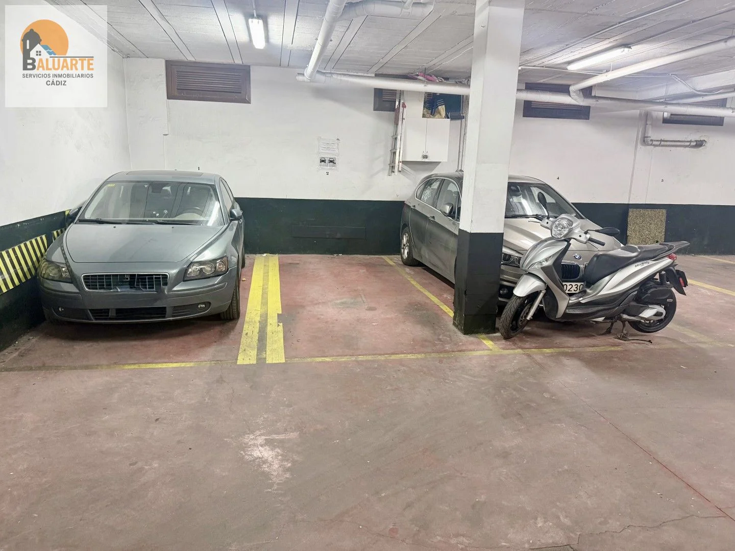 Garaje para coche pequeño cerca de La Caleta