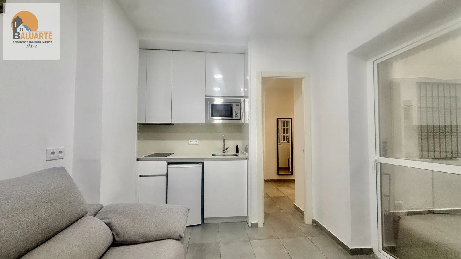 Apartamento céntrico en Cádiz, 38 m² y patio