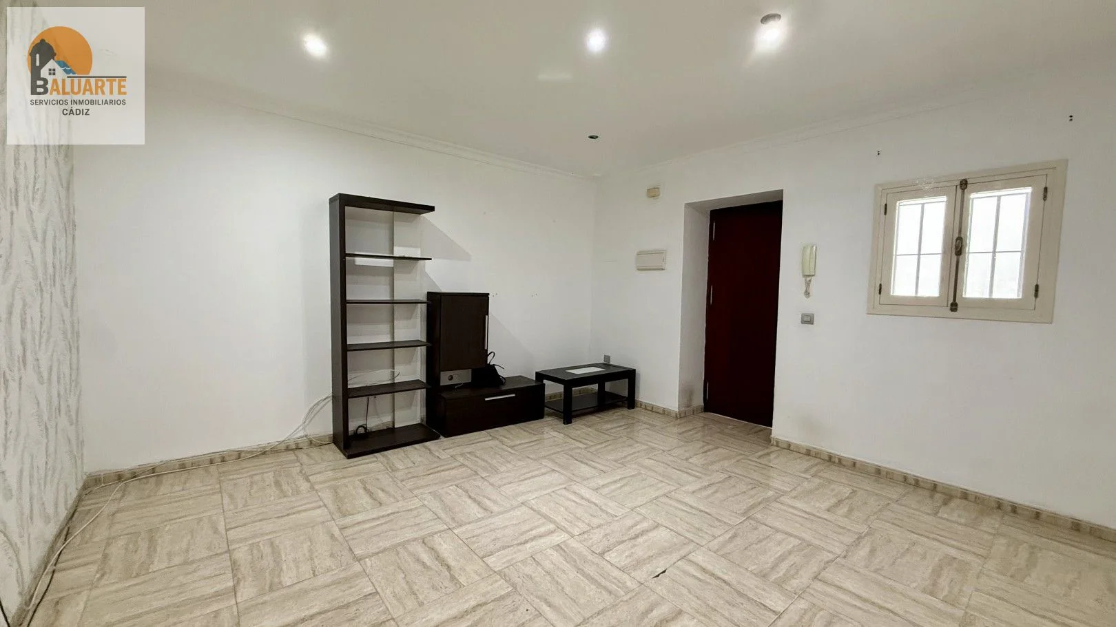 Piso céntrico en Cádiz, 86 m² y dos dormitorios