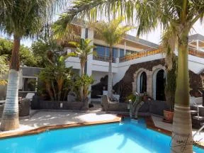 Villa in Las Breñas, sea views