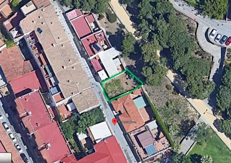 Urban plot in San Roque, 115 m²
