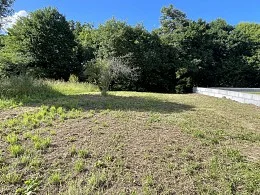 327 m² plot in prime area