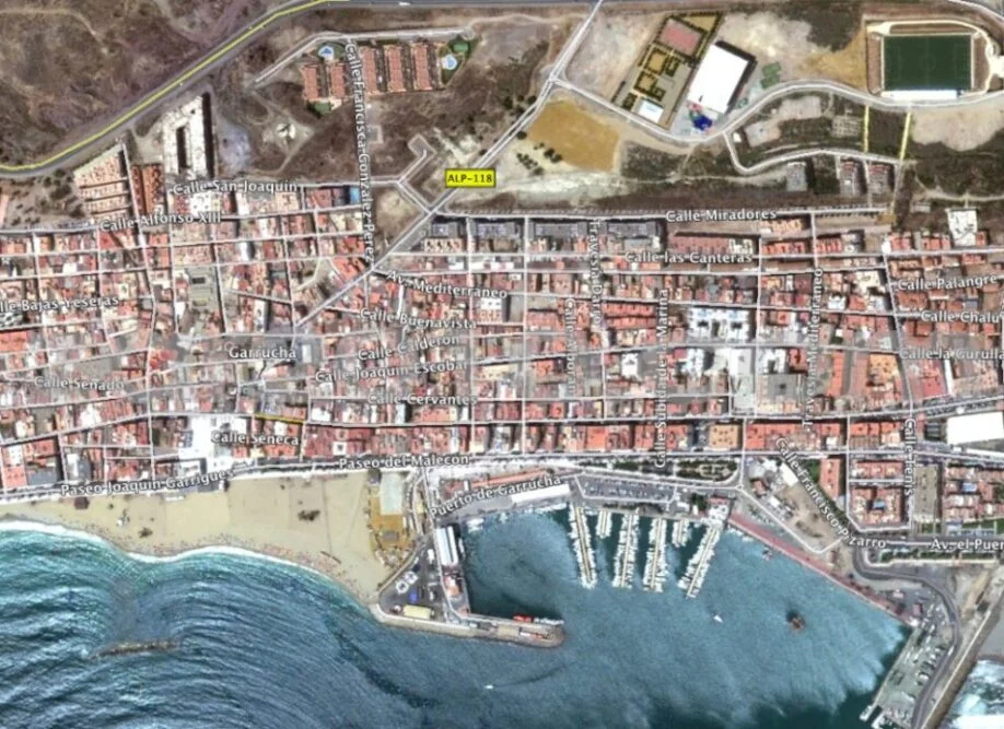 Urban plot in Garrucha centre, 270 m²