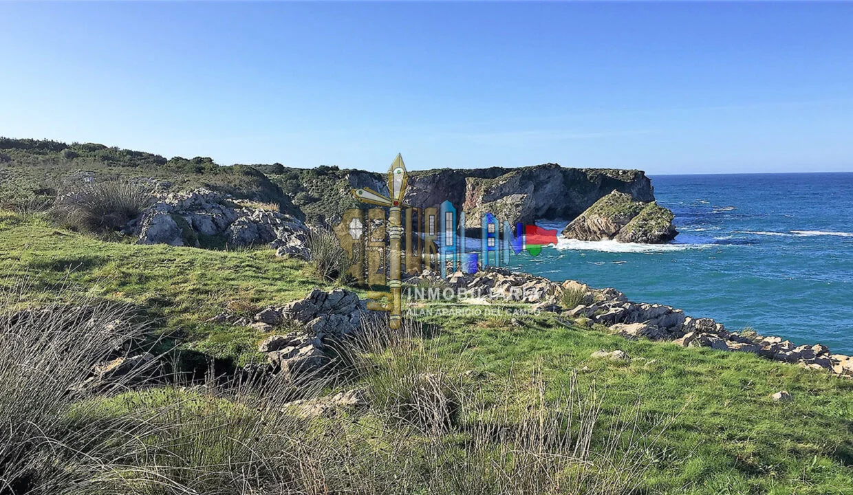 Vidiago land with sea views