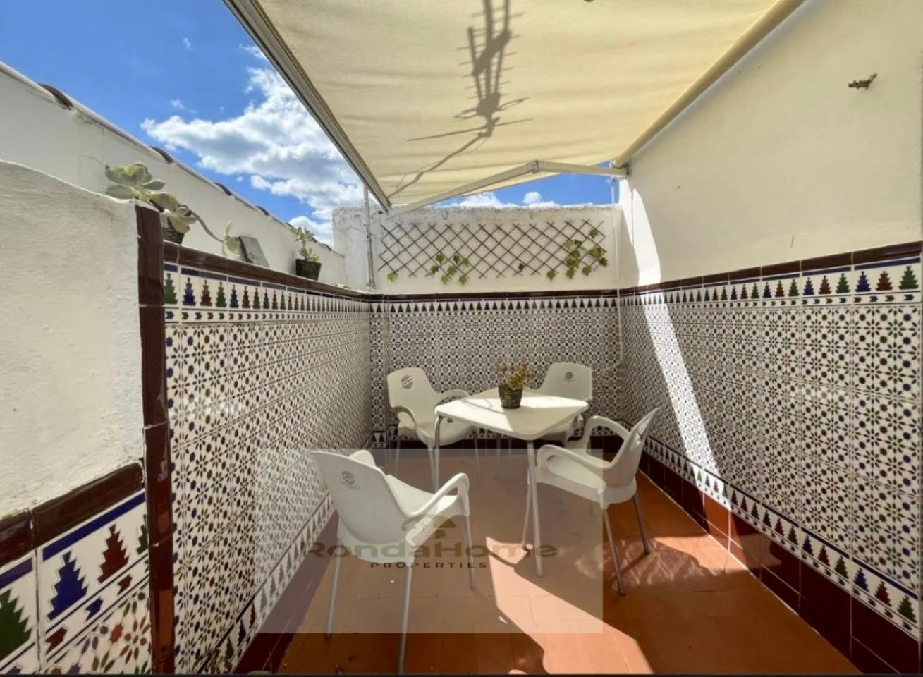 Casa de pueblo bien conservada, 3 dormitorios