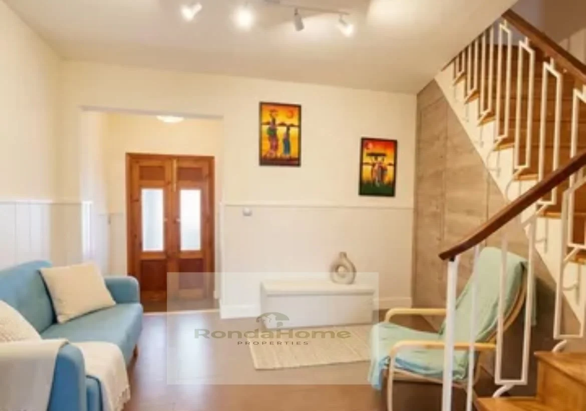 Casa reformada en Archidona, tres dormitorios