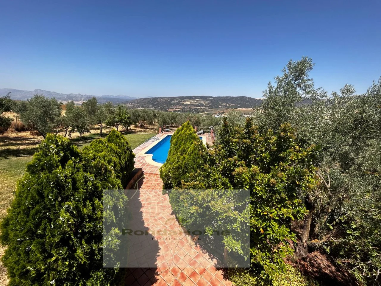 Casa rural cerca de Ronda, seis dormitorios