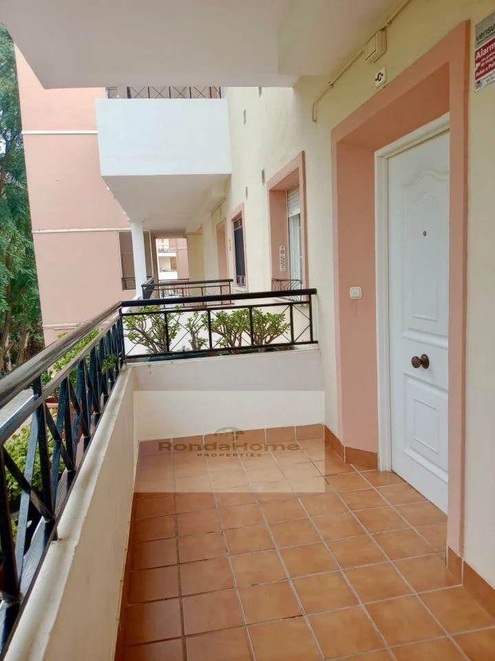 Piso en Marbella con terrazas y golf