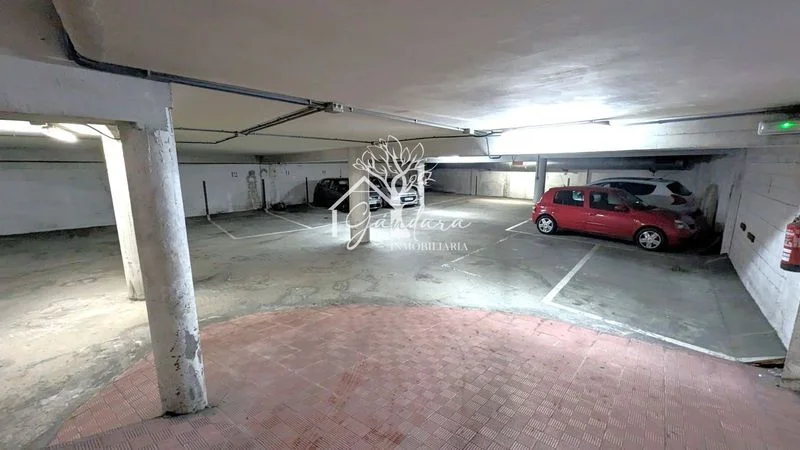Good-condition garage in A Gándara