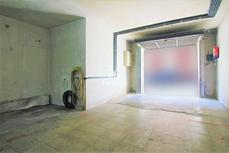 Garaje de seis plazas en Sistrells, Badalona