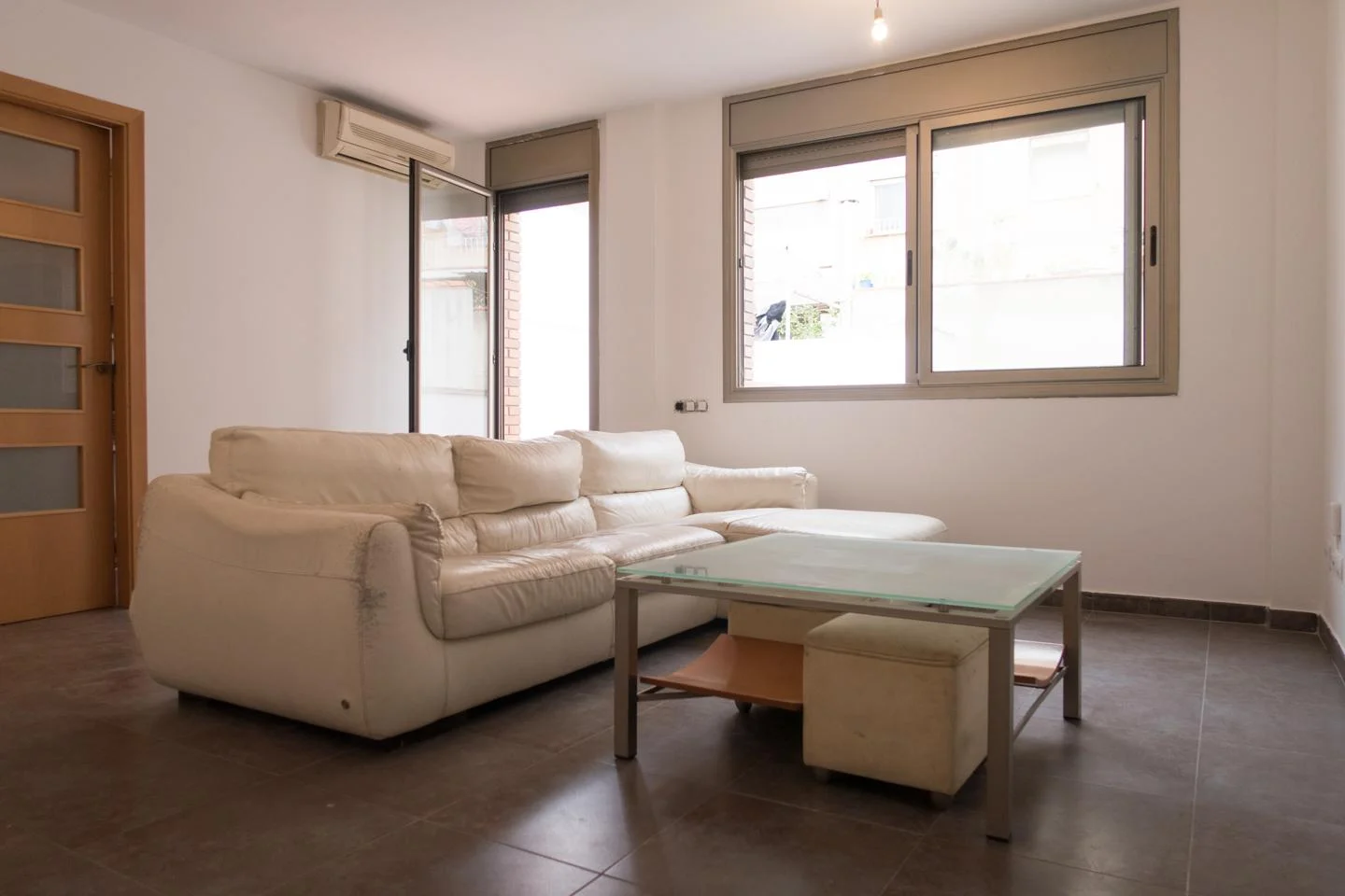 Tenanted Sabadell duplex, private terrace