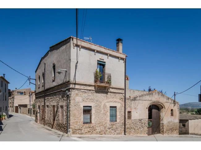 Corner house in Ultramort, 4 bedrooms