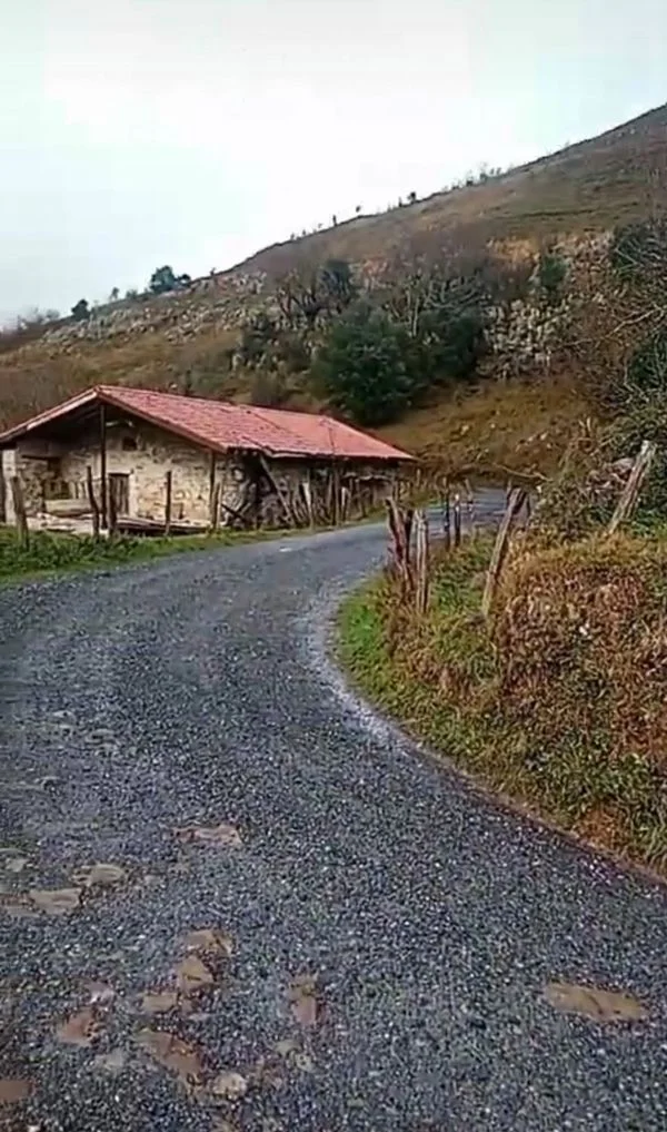 Listado rural con varias cabañas