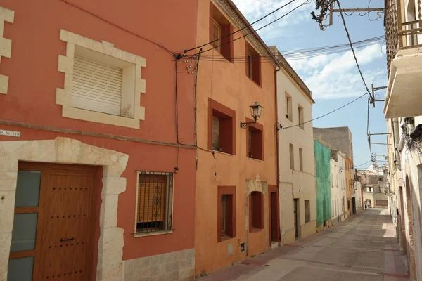 Reformed three-storey house, seven bedrooms