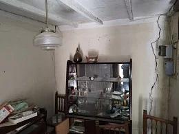 Casa para derribo con parcela de 150 m²