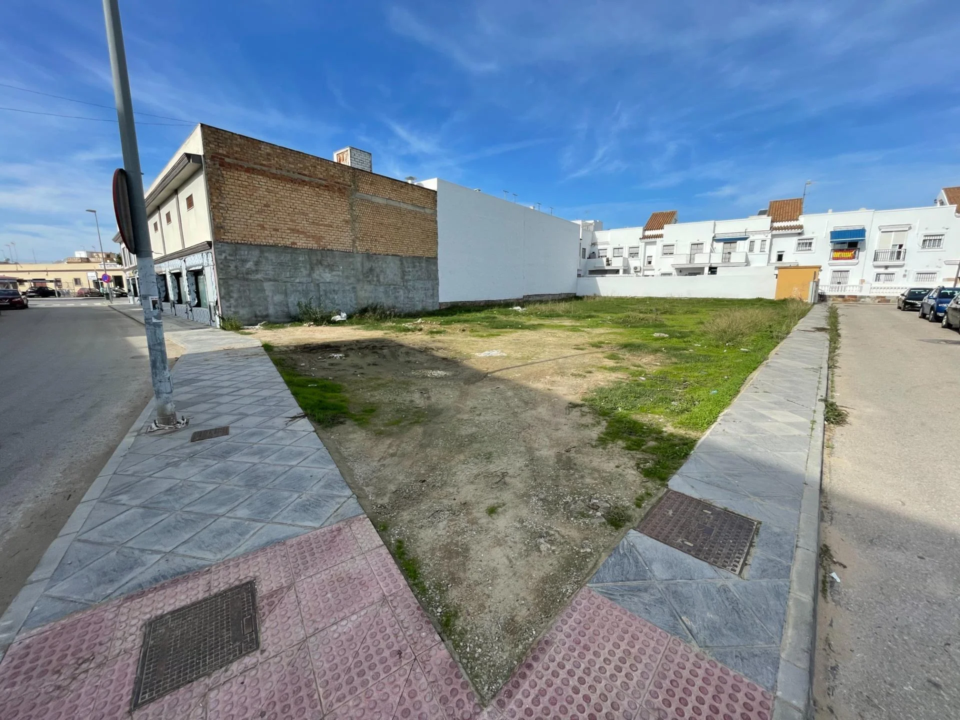 Urban plots with stated build potential