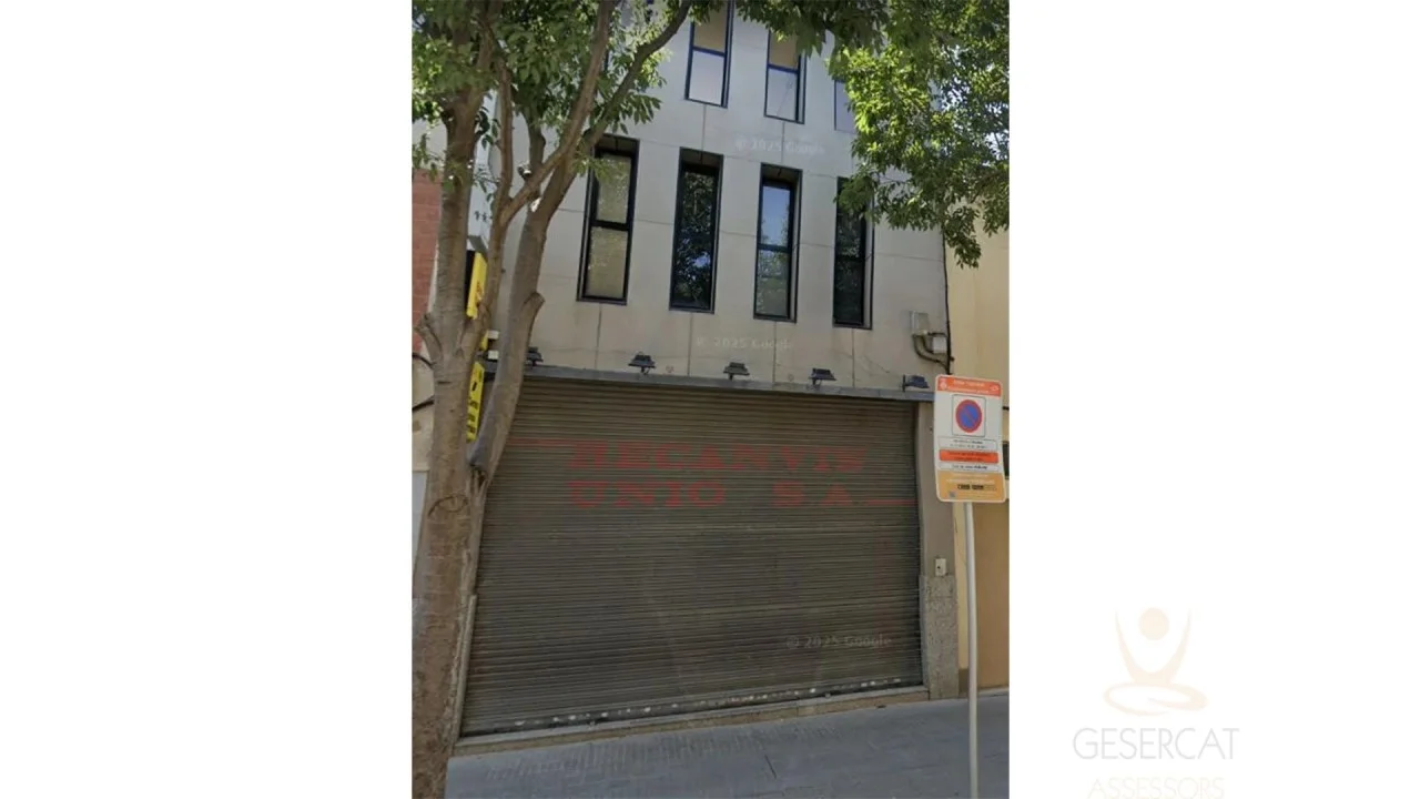 Central Rubí commercial building, 330 m²