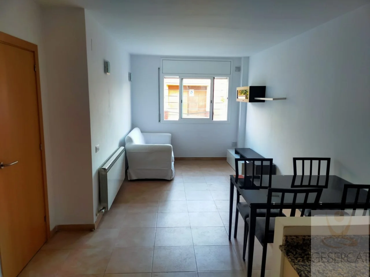 Tenanted ground-floor flat, one bedroom