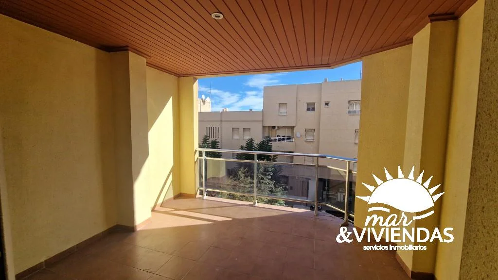Apartamento céntrico en Garrucha con vistas al mar