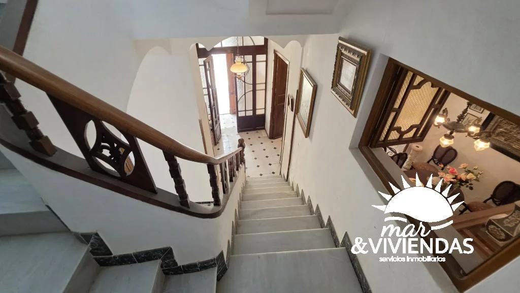 Casa céntrica en Albox con cinco dormitorios