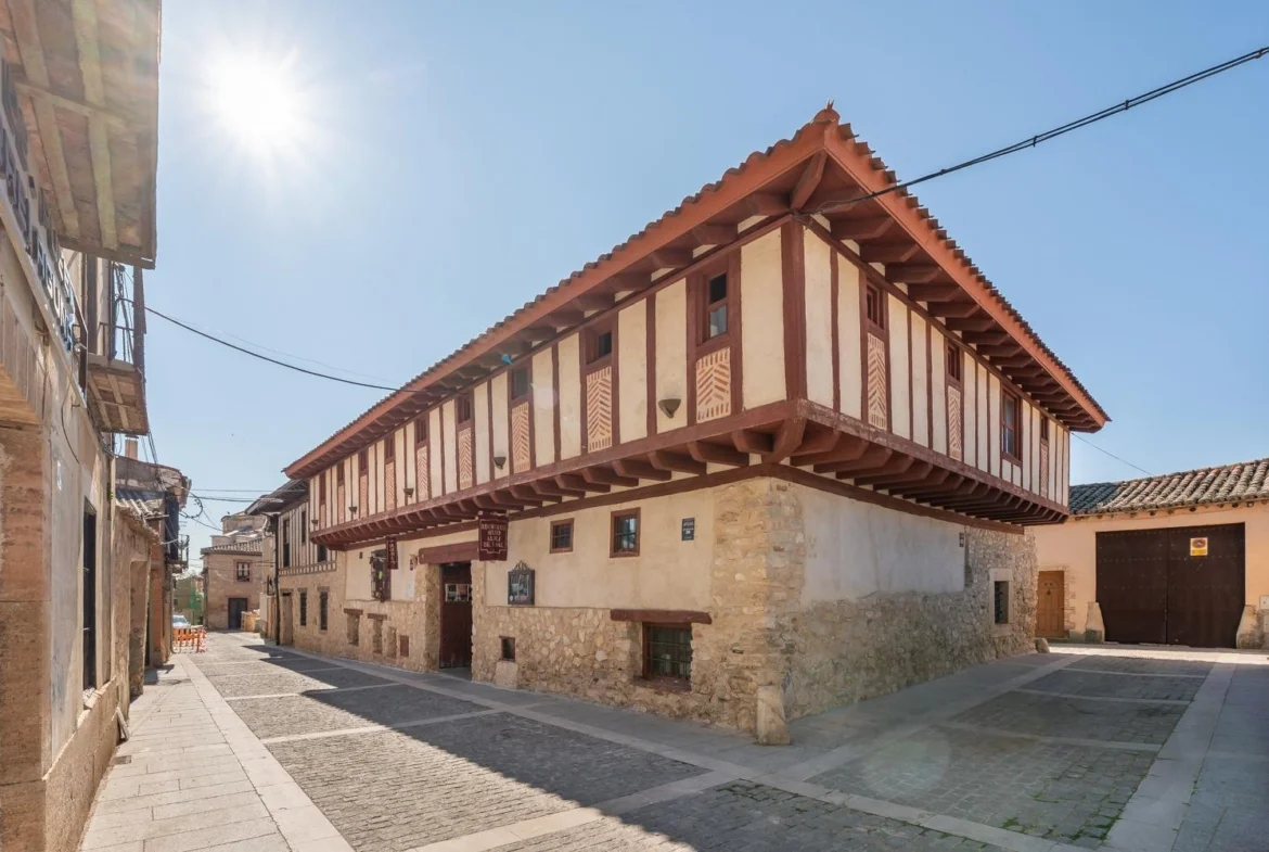 Historic restored building, 488 m²