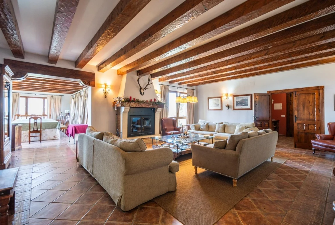 Rural estate with extensive guest accommodation