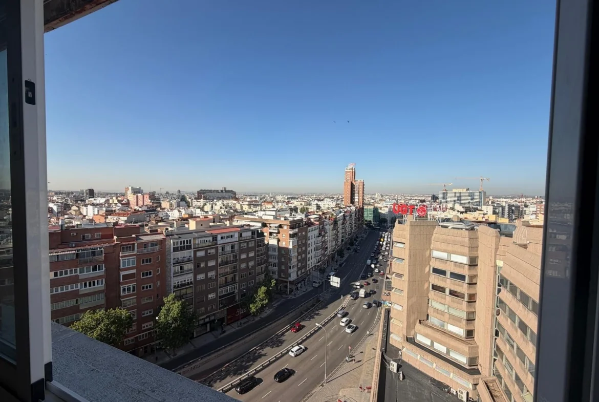 Piso de lujo en Salamanca, 161 m², planta 14