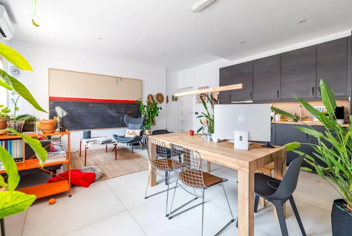 Piso reformado en Sol, 2 habitaciones