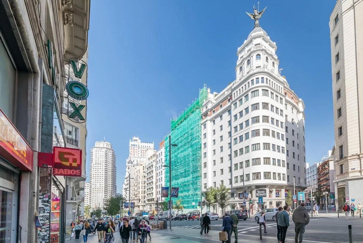 Piso céntrico en Madrid con piscina y gimnasio