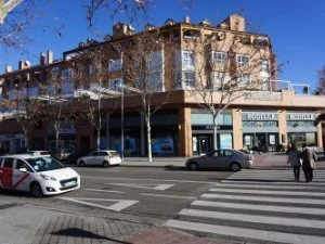 Garaje para coche pequeño en Madrid
