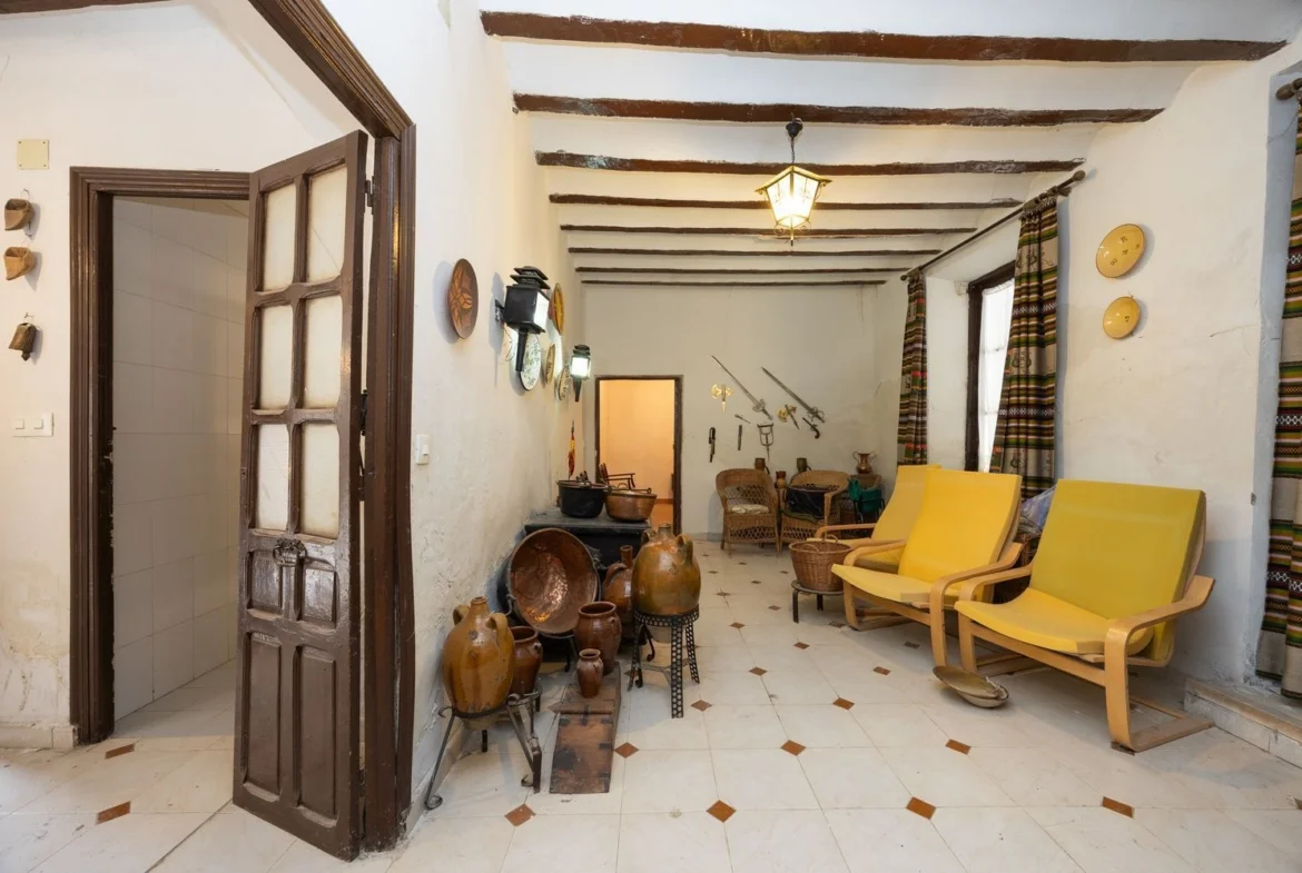 Gran finca urbana con dos viviendas