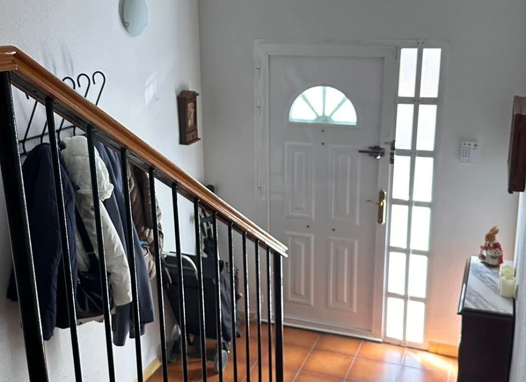 Casa adosada céntrica de cuatro habitaciones